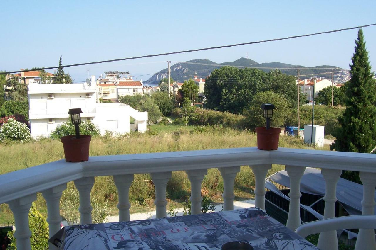 Apartament Christina'S House Nea Iraklitsa Zewnętrze zdjęcie