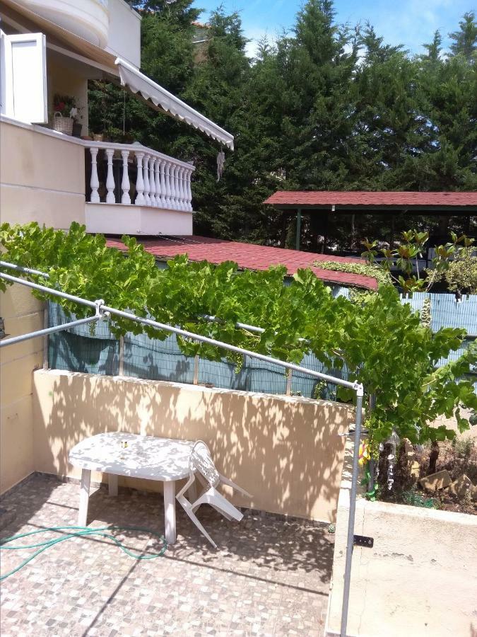Apartament Christina'S House Nea Iraklitsa Zewnętrze zdjęcie