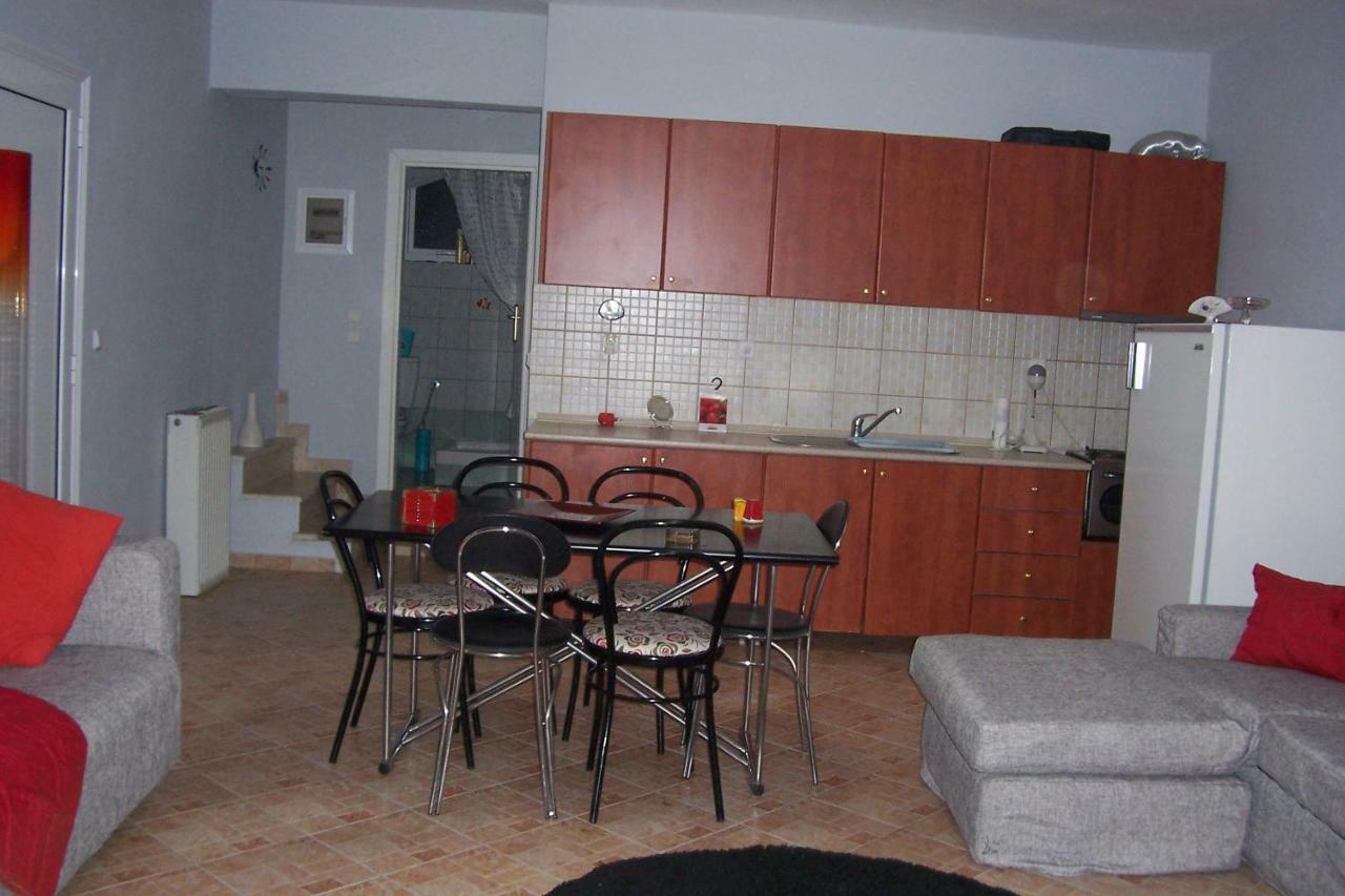 Apartament Christina'S House Nea Iraklitsa Zewnętrze zdjęcie