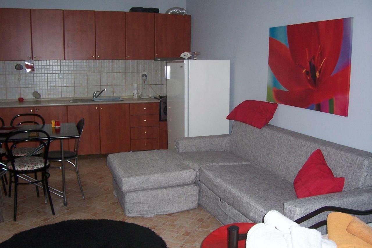 Apartament Christina'S House Nea Iraklitsa Zewnętrze zdjęcie