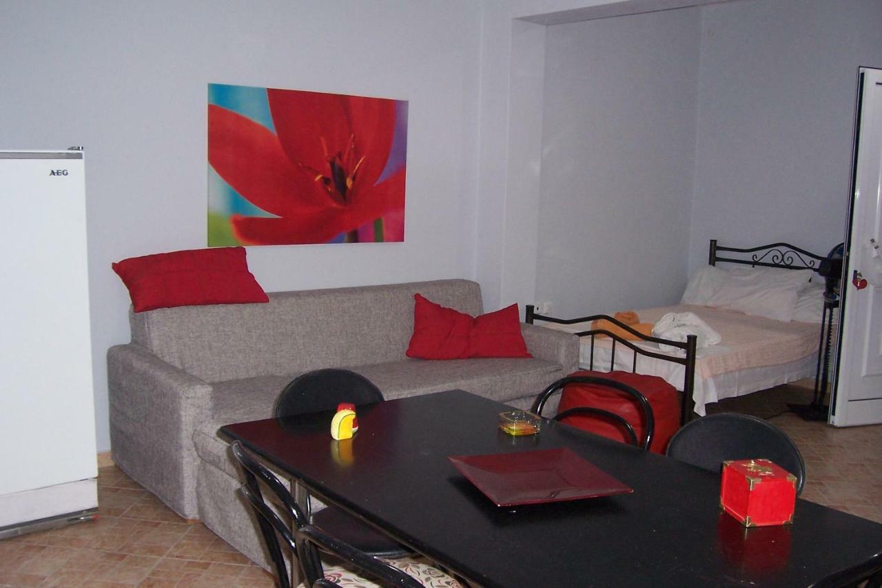 Apartament Christina'S House Nea Iraklitsa Zewnętrze zdjęcie